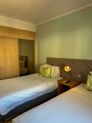 Apartamento T2 com Vista Mar e Rio na Marina da Praia da Rocha – Portimão