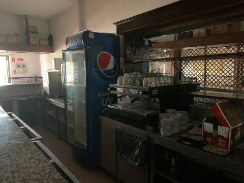 Moradia (Possibilidade) em Estômbar