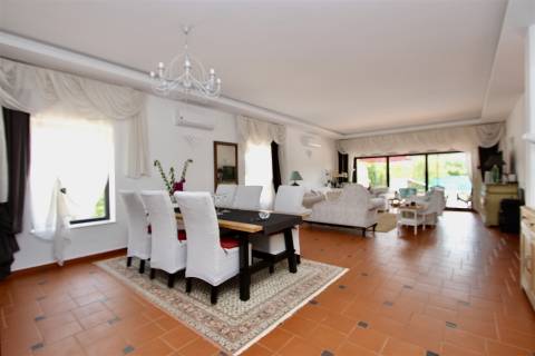 Moradia Moderna T4+1 Zona Nobre Portimão/Mexilhoeira Grande