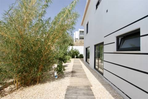 Moradia Moderna T4+1 Zona Nobre Portimão/Mexilhoeira Grande