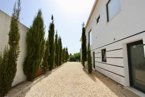 Moradia Moderna T4+1 Zona Nobre Portimão/Mexilhoeira Grande