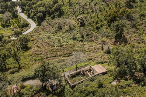 Terreno com Ruína, Monchique, Algarve