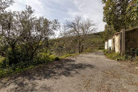 Terreno com Ruína, Monchique, Algarve