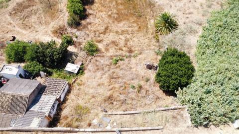 Terreno com projeto para moradia T3 moderna em Alvor — Portimão, Algarve