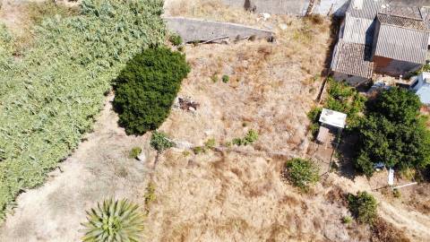 Terreno com projeto para moradia T3 moderna em Alvor — Portimão, Algarve