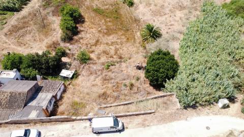 Terreno com projeto para moradia T3 moderna em Alvor — Portimão, Algarve
