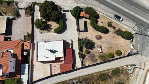 Moradia V2+1, Pêra, Armação de Pêra, terreno para piscina e cultivo, garagem