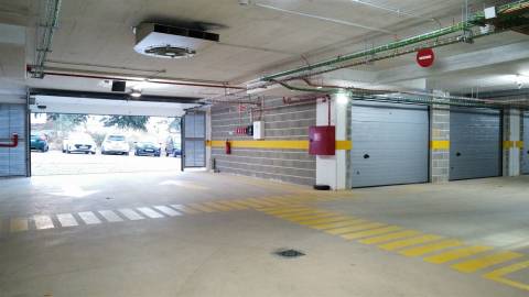 Garagens Box Privadas na Zona Ribeirinha de Portimão