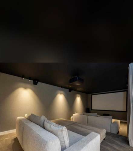 Luxuosa Moradia T4 em Tróia