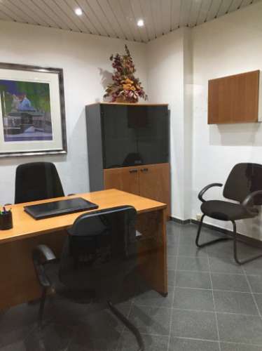 Excelente Escritório / Gabinete / Consultório