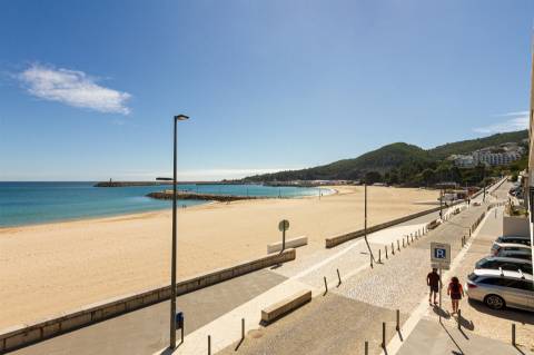 Apartamento T1, Primeira Linha de Mar, Sesimbra