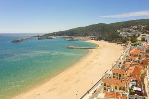 Apartamento T0 em Primeira Linha em Sesimbra