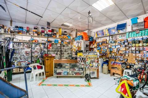 Viva onde a História encontra o Futuro – Prédio no Centro Histórico de Lagoa, Algarve