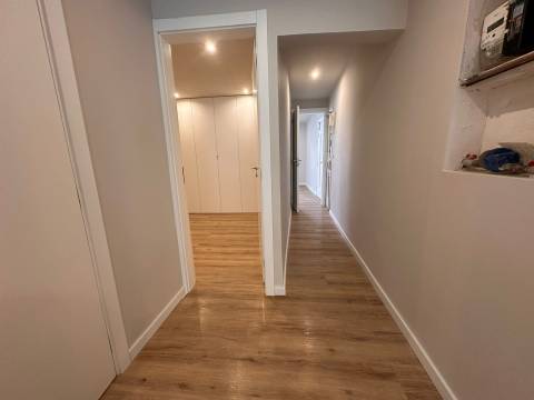 Apartamento T2 Remodelado no Coração de Lisboa