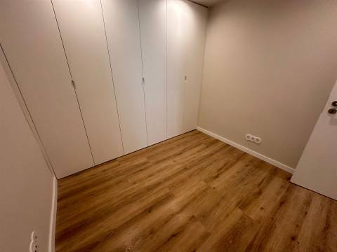 Apartamento T2 Remodelado no Coração de Lisboa
