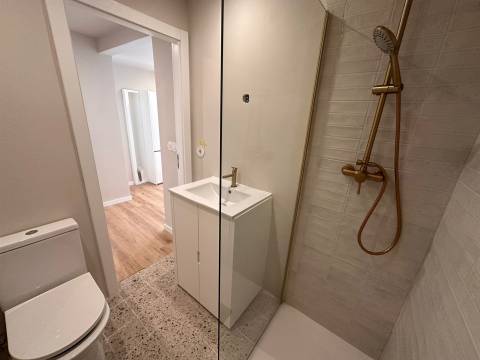 Apartamento T2 Remodelado no Coração de Lisboa