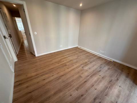 Apartamento T2 Remodelado no Coração de Lisboa