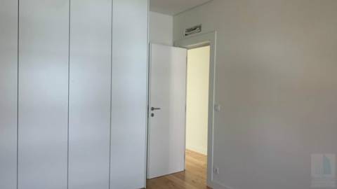 Moradia T4 Venda em Cedofeita, Santo Ildefonso, Sé, Miragaia, São Nicolau e Vitória,Porto