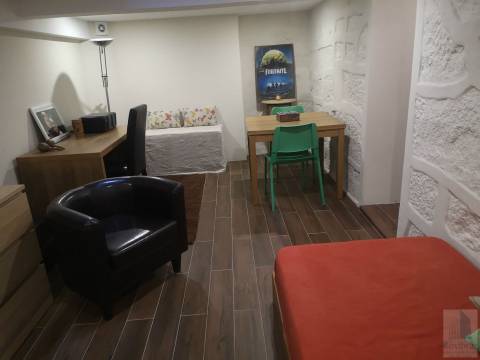 Moradia T3 Venda em Cedofeita, Santo Ildefonso, Sé, Miragaia, São Nicolau e Vitória,Porto