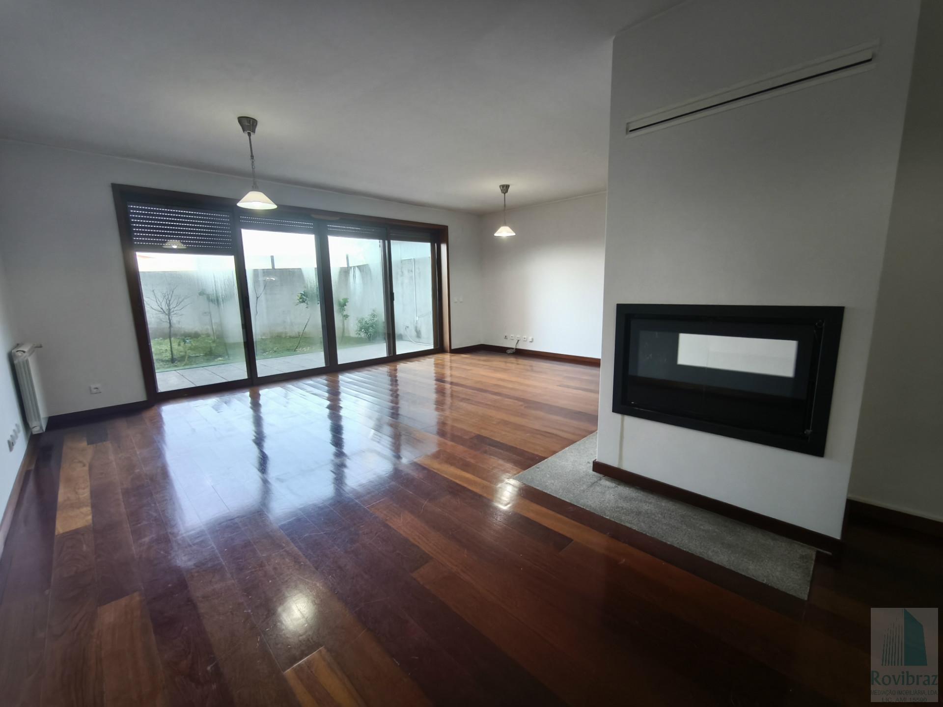 Moradia T5 Venda em Paranhos,Porto