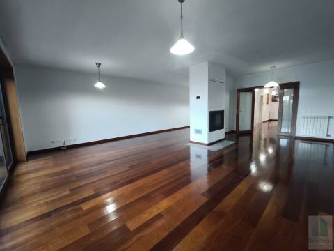 Moradia T5 Venda em Paranhos,Porto