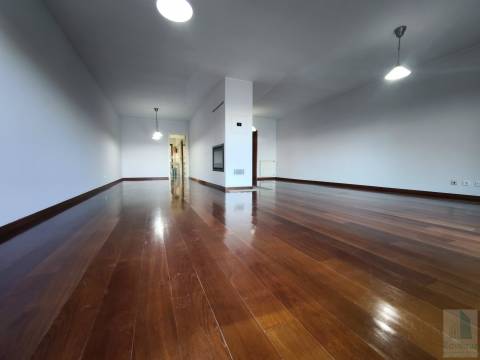 Moradia T5 Venda em Paranhos,Porto