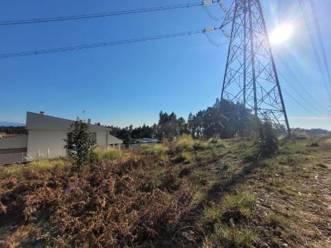 Lote de Terreno p/ construção com uma área total de 7.500 m² em Sandim