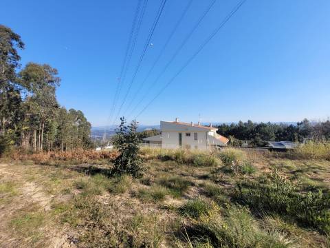 Lote de Terreno p/ construção com uma área total de 7.500 m² em Sandim