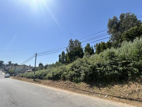 Terreno com 8.950 m² para Construção em Pedroso