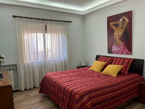 Moradia Isolada T4 Venda em Requião,Vila Nova de Famalicão