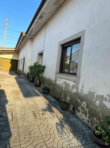 Moradia Isolada T4 Venda em Requião,Vila Nova de Famalicão