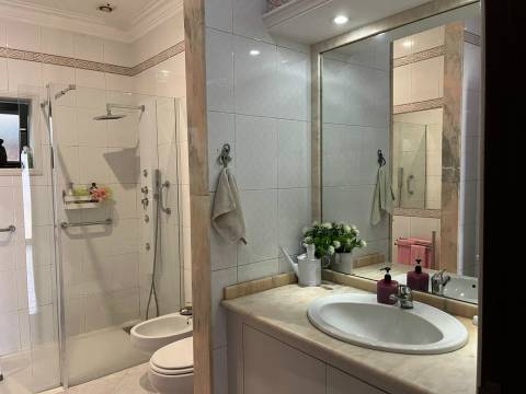 Moradia Isolada T4 Venda em Requião,Vila Nova de Famalicão