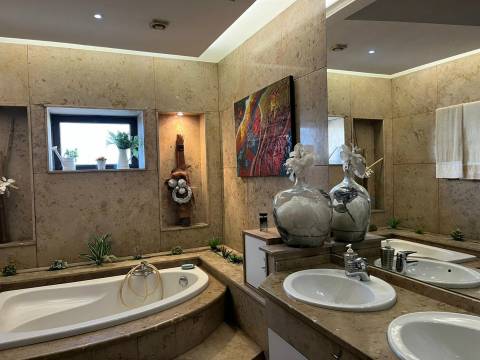 Moradia Isolada T4 Venda em Requião,Vila Nova de Famalicão