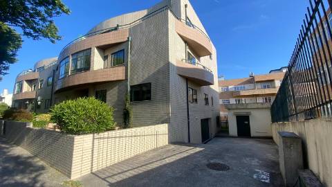ARRENDADO! Apartamento T1 com Garagem na Avª de Francelos, Valadares