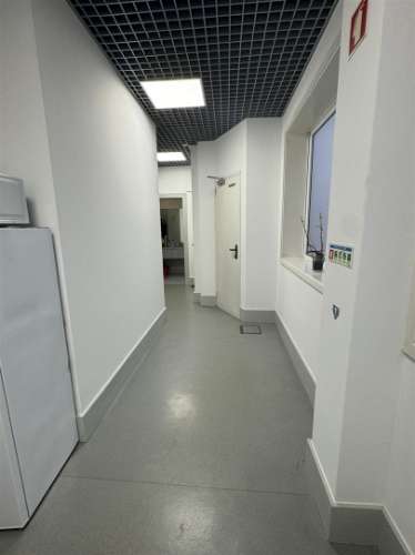 Loja Comercial com 154 m2 perto do Centro de Arcozelo