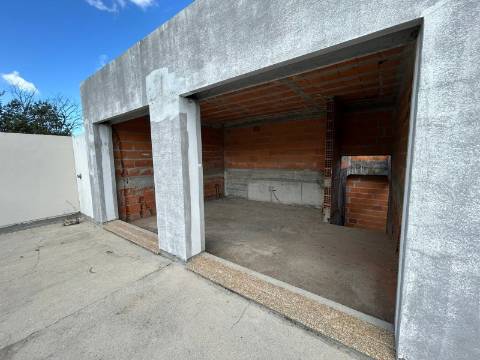 Moradia Geminada T4 Venda em Oliveira do Douro,Vila Nova de Gaia