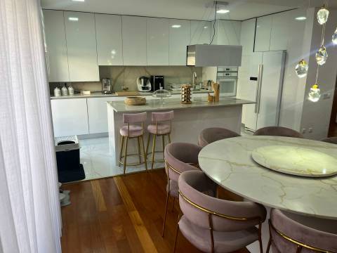 Apartamento T3 Venda em Póvoa de Varzim, Beiriz e Argivai,Póvoa de Varzim