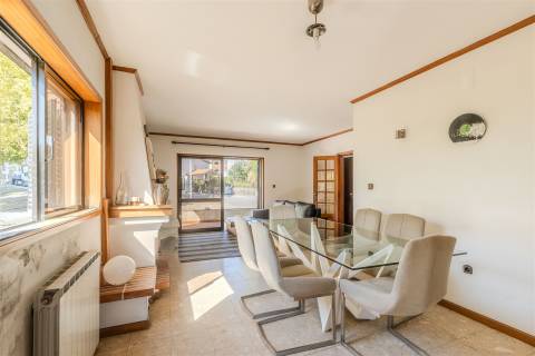 Moradia T5 Venda em Vila Nova de Famalicão e Calendário,Vila Nova de Famalicão