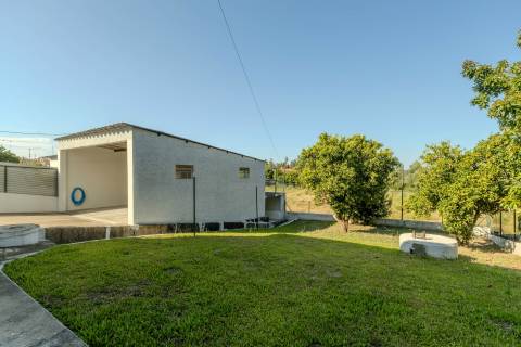 Moradia T4 Venda em Vila Nova de Famalicão e Calendário,Vila Nova de Famalicão