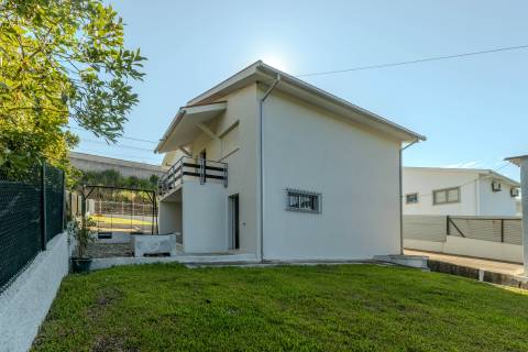 Moradia T4 Venda em Vila Nova de Famalicão e Calendário,Vila Nova de Famalicão