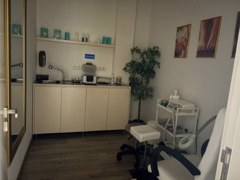 Loja  Arrendamento em Vila Nova de Famalicão e Calendário,Vila Nova de Famalicão