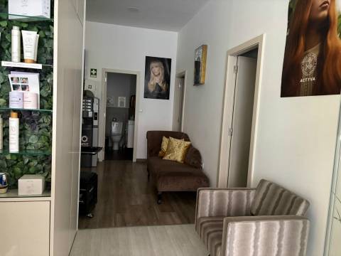 Loja  Arrendamento em Vila Nova de Famalicão e Calendário,Vila Nova de Famalicão