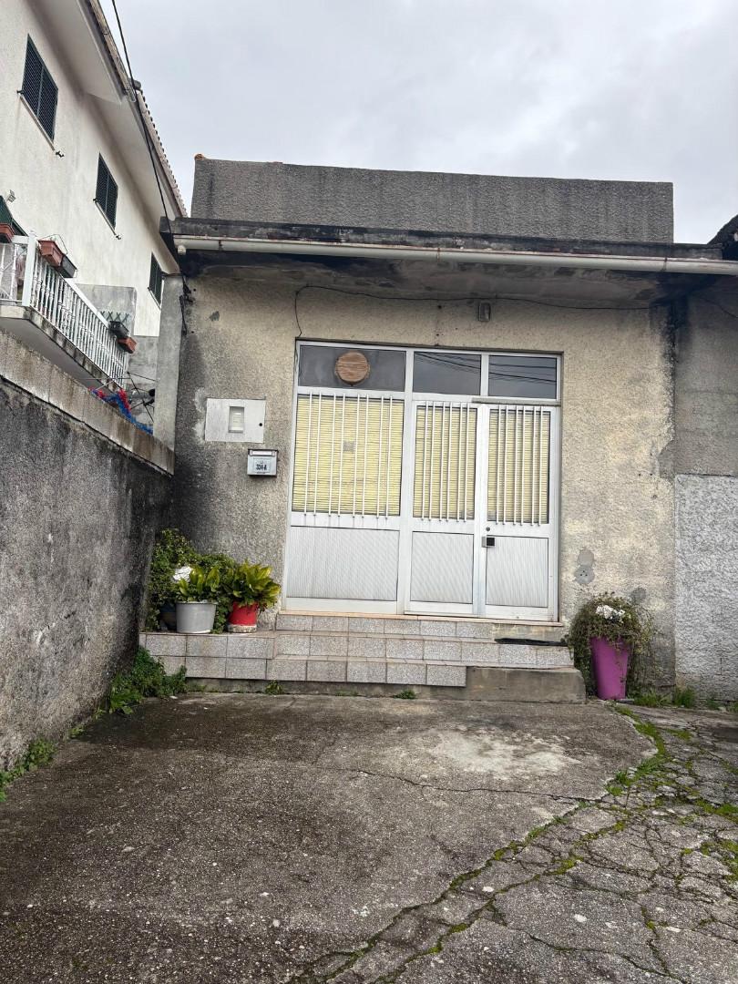 Loja  Venda em Vila Nova de Famalicão e Calendário,Vila Nova de Famalicão