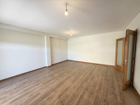 Apartamento T3 Venda em Brufe,Vila Nova de Famalicão