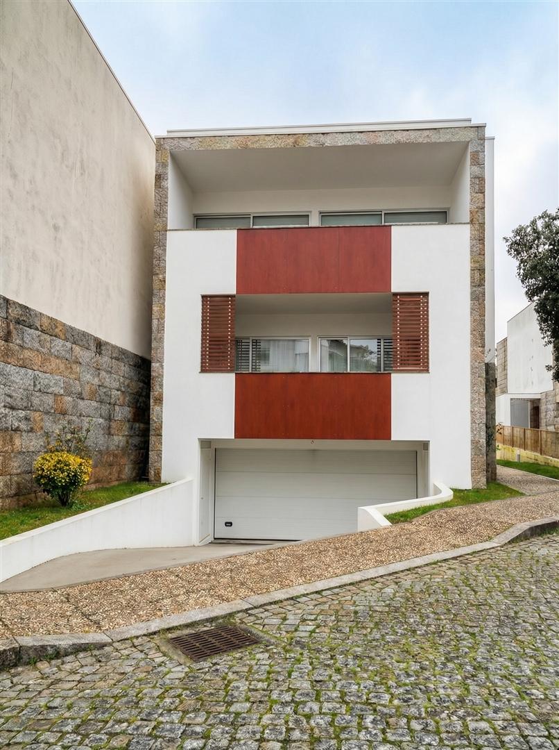 Moradia Geminada T4 Venda em Oliveira do Douro,Vila Nova de Gaia