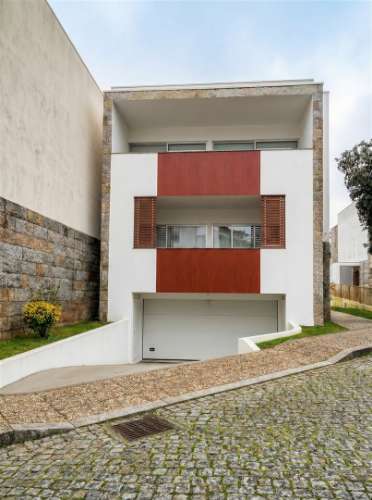 Moradia Geminada T4 Venda em Oliveira do Douro,Vila Nova de Gaia
