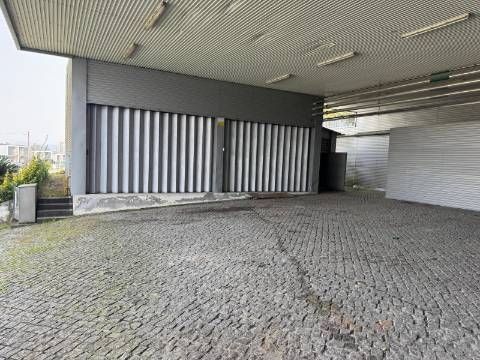 Armazém  Venda em Mogege,Vila Nova de Famalicão