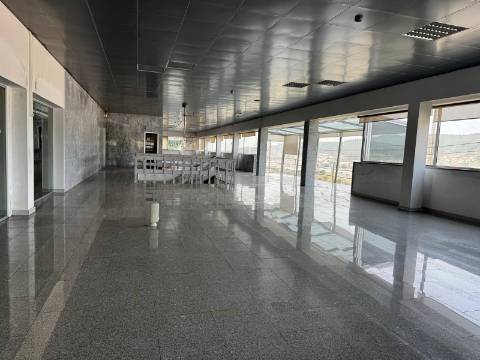 Armazém  Venda em Mogege,Vila Nova de Famalicão