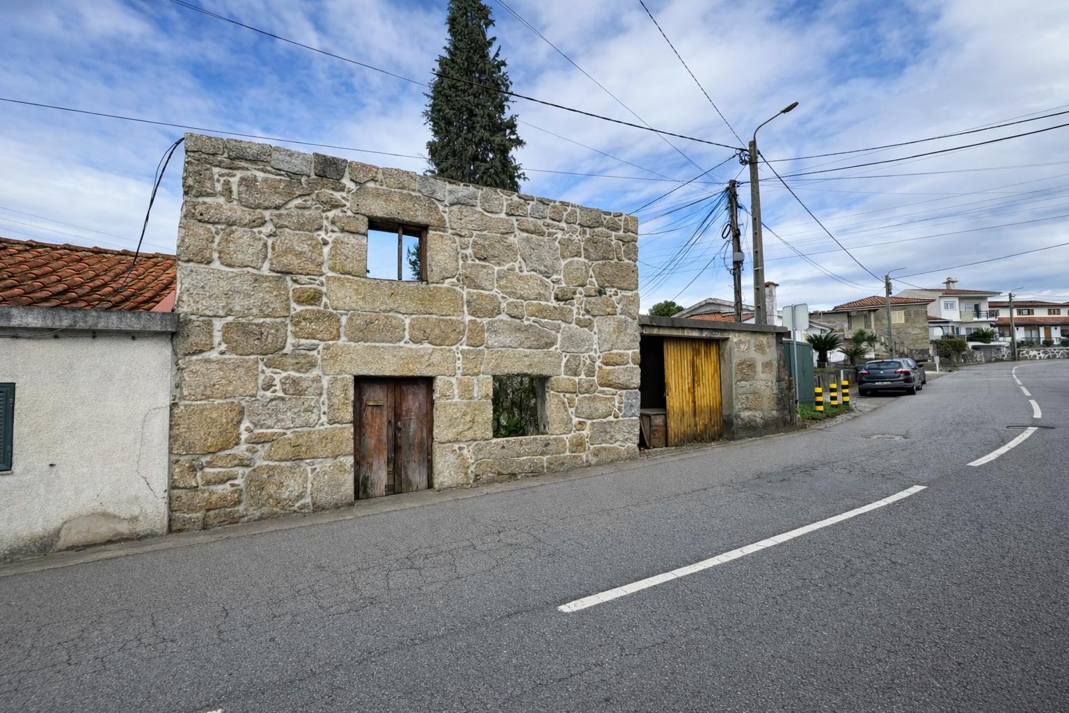 Moradia para Restaurar T3 Venda em Gondar,Guimarães
