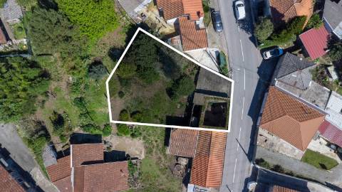 Moradia para Restaurar T3 Venda em Gondar,Guimarães